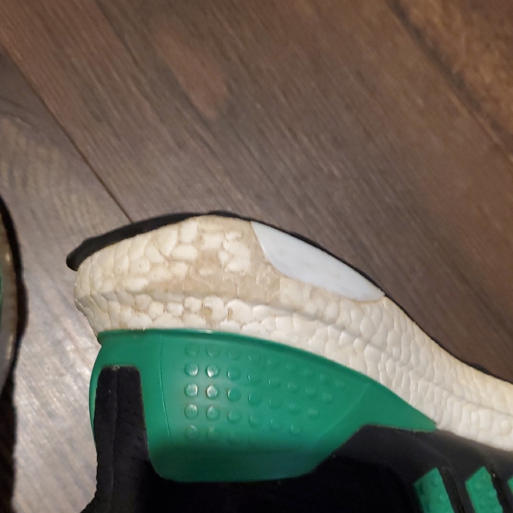 Adidas Ultra Boost Lego Men's Black and Green Running Shoes Sz 9.5 - Picture 10 of 11